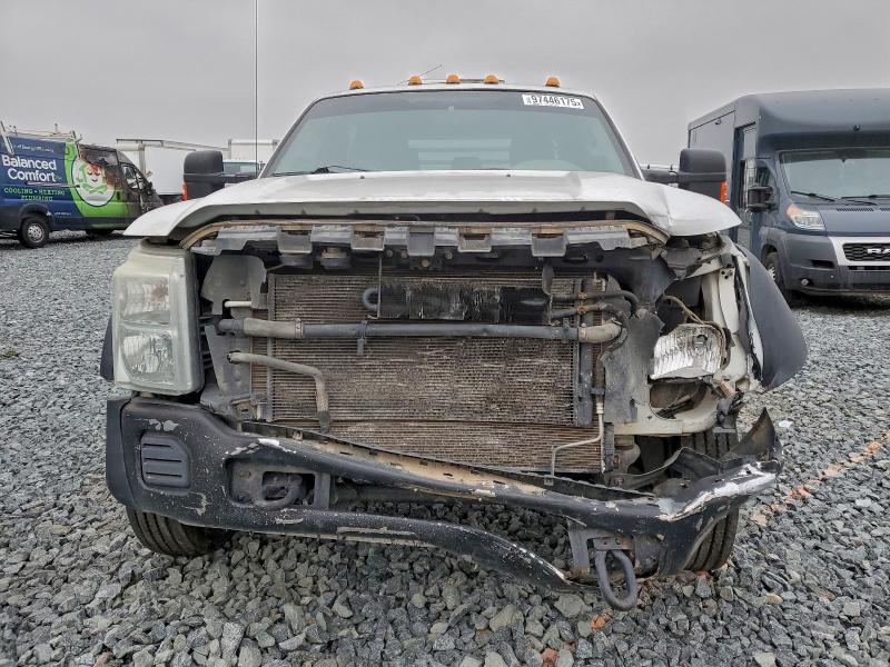 2014 Ford F550 Super Duty Truck Cab AND Chassis