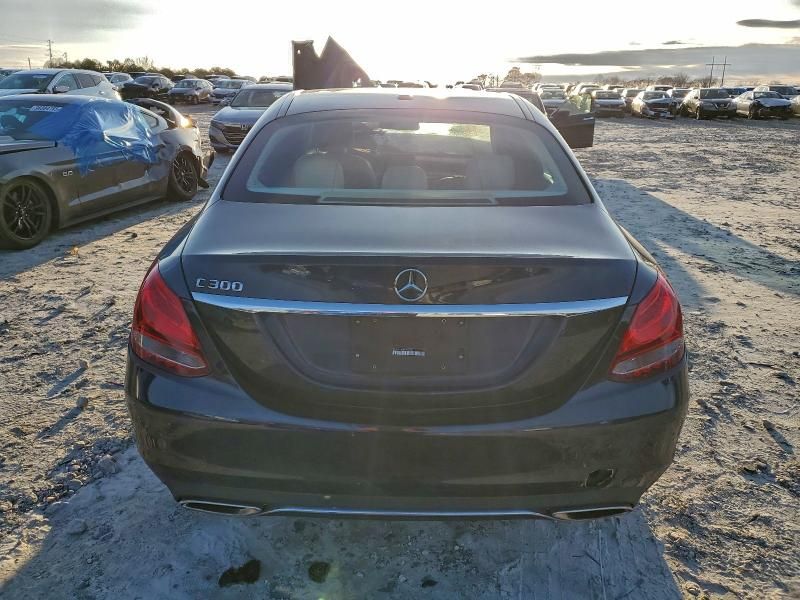 2015 Mercedes-Benz C300