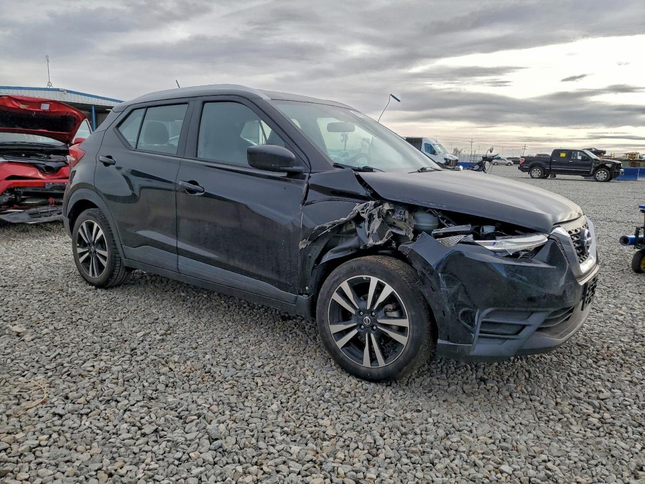 2020 Nissan Kicks sv