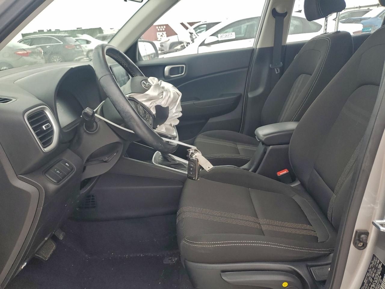 2023 Hyundai Venue sel