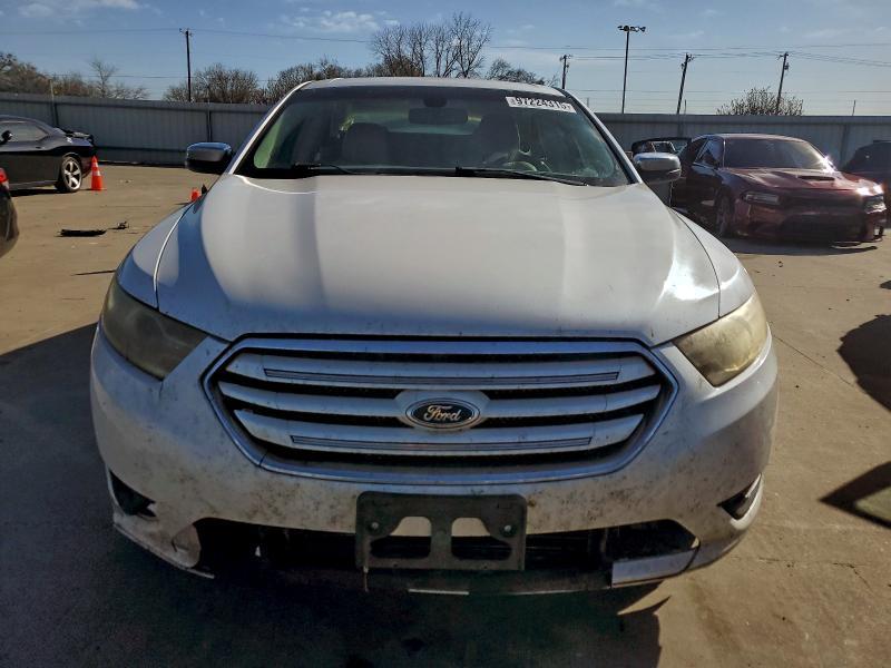 2014 Ford Taurus Limited