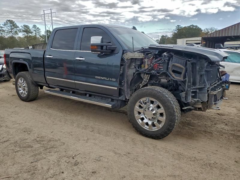 2018 GMC Sierra K2500 Denali