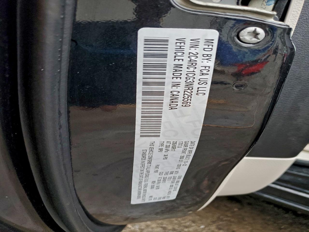 2022 Chrysler Voyager lx