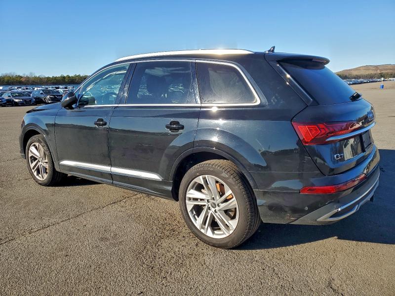 2023 Audi Q7 Premium