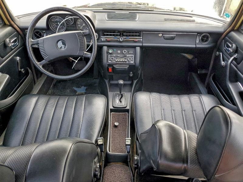 1973 Mercedes-Benz 1973 Mercedes Benz a 220