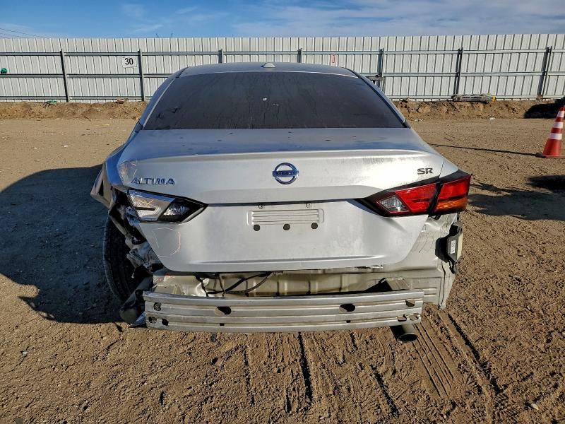2022 Nissan Altima sr