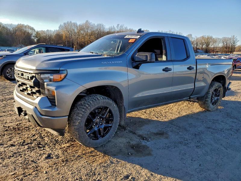 2023 Chevrolet Silverado C1500 Custom