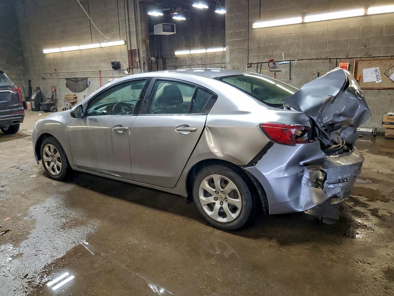 2013 Mazda 3 I