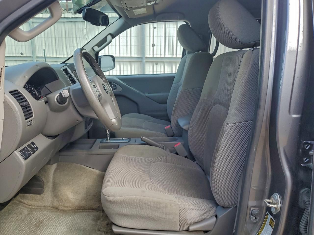 2016 Nissan Frontier s