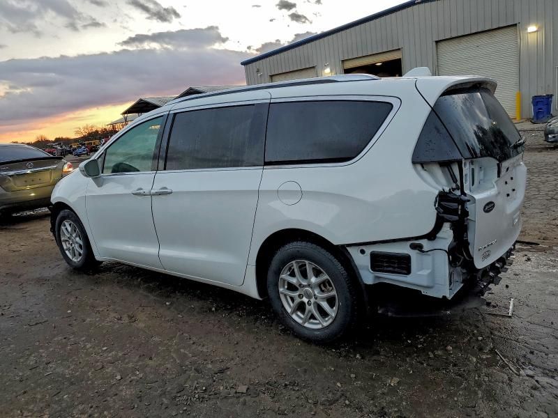 2021 Chrysler Pacifica Touring l