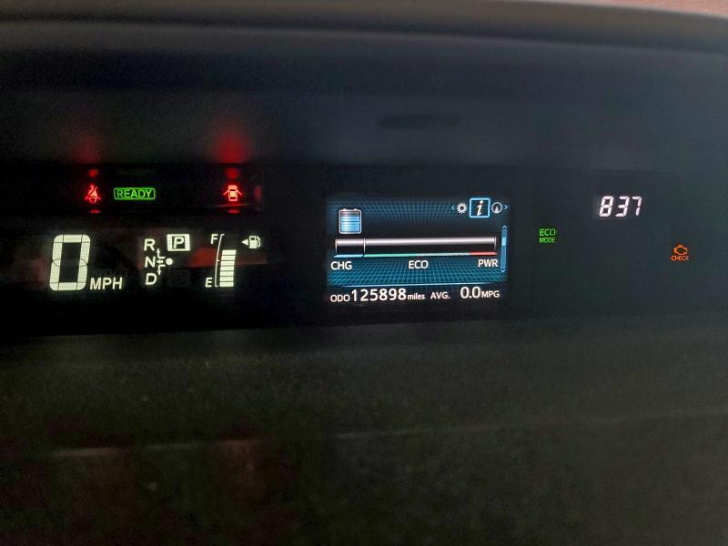 2015 Toyota Prius v Four