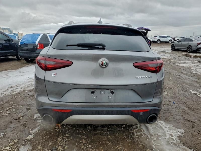 2018 Alfa Romeo Stelvio ti Sport