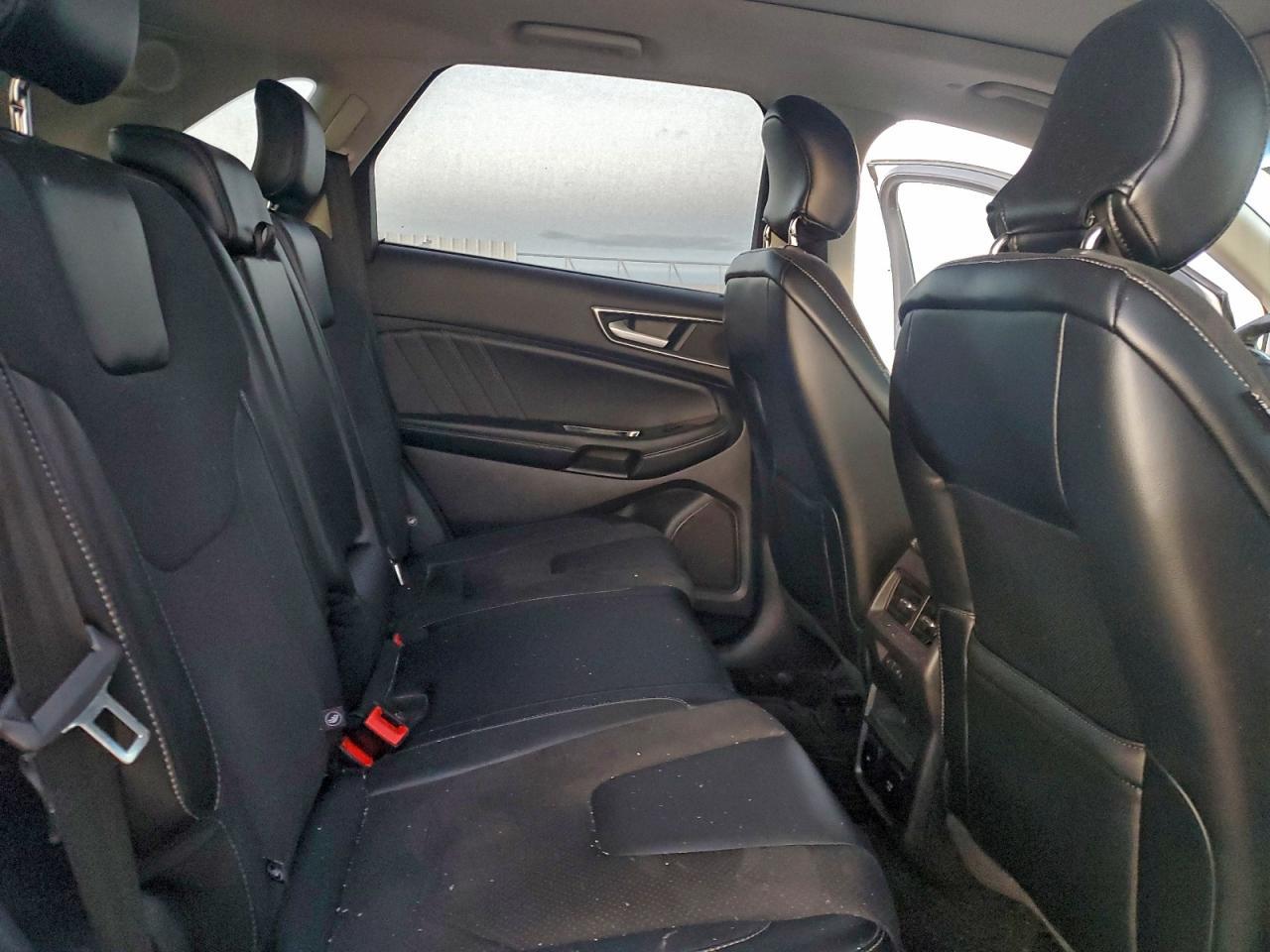 2016 Ford Edge Sport