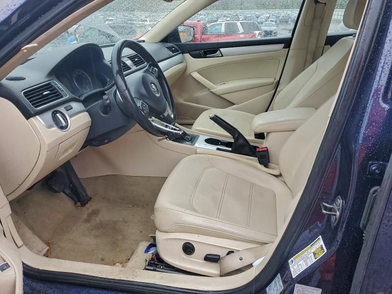 2013 Volkswagen Passat se