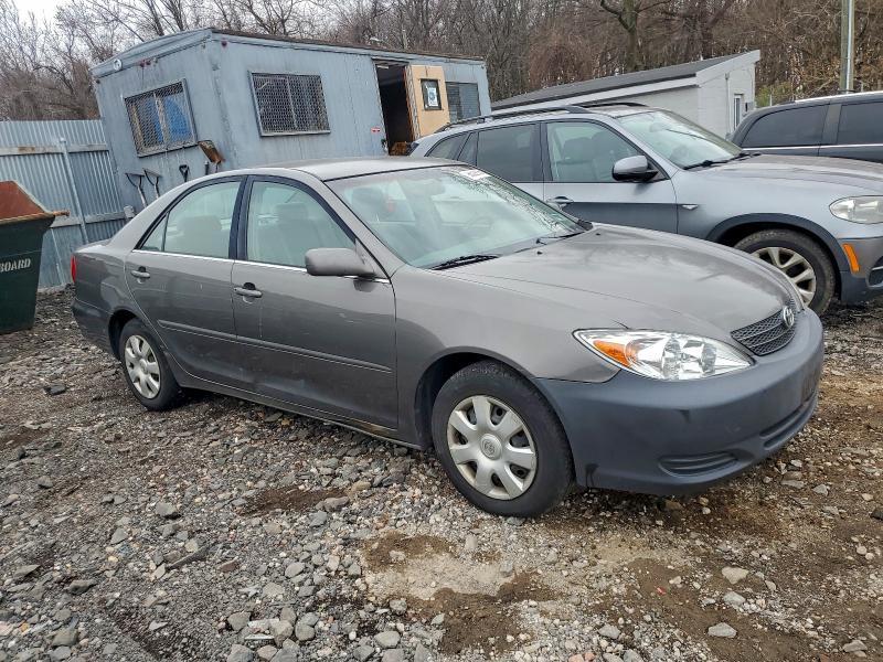 2003 Toyota Camry le