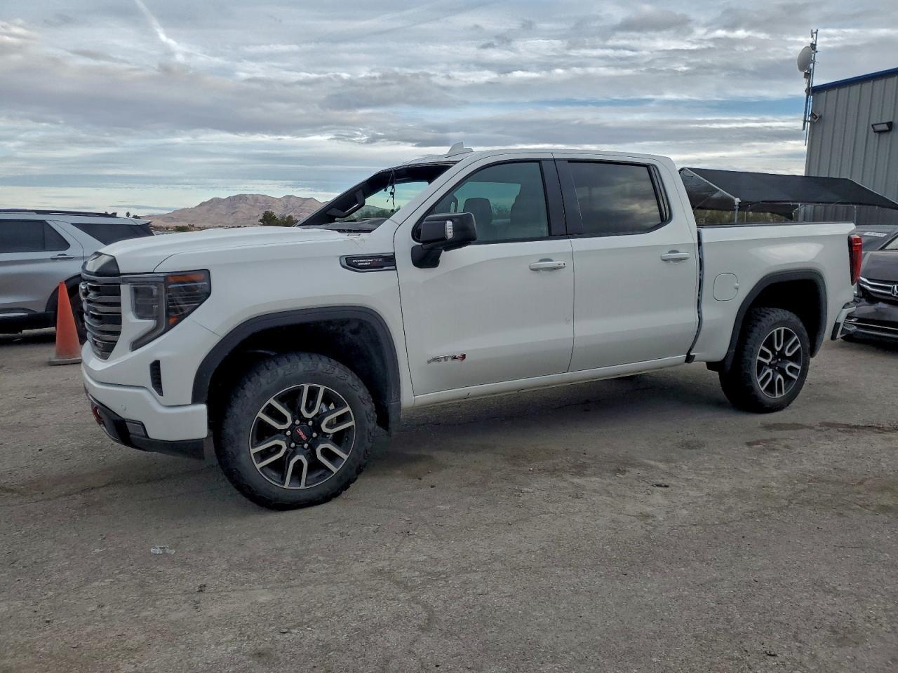 2025 GMC Sierra