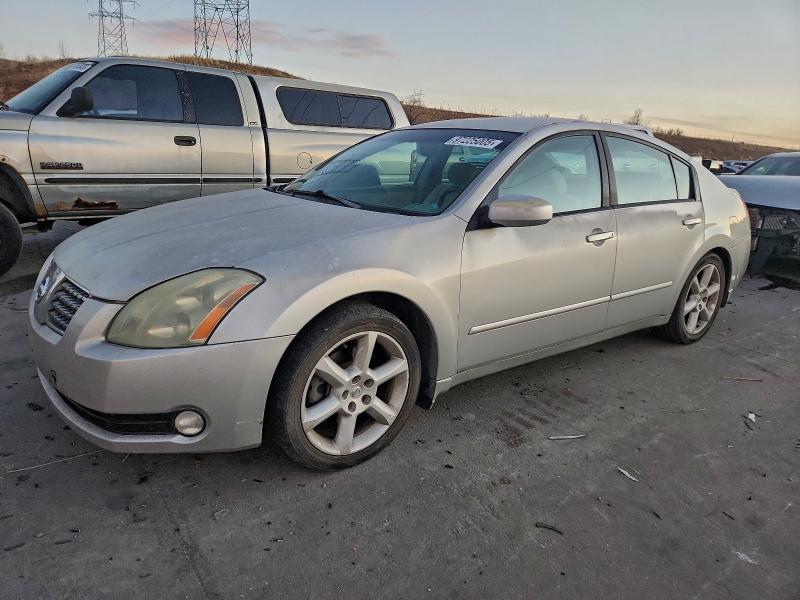 2004 Nissan Maxima se