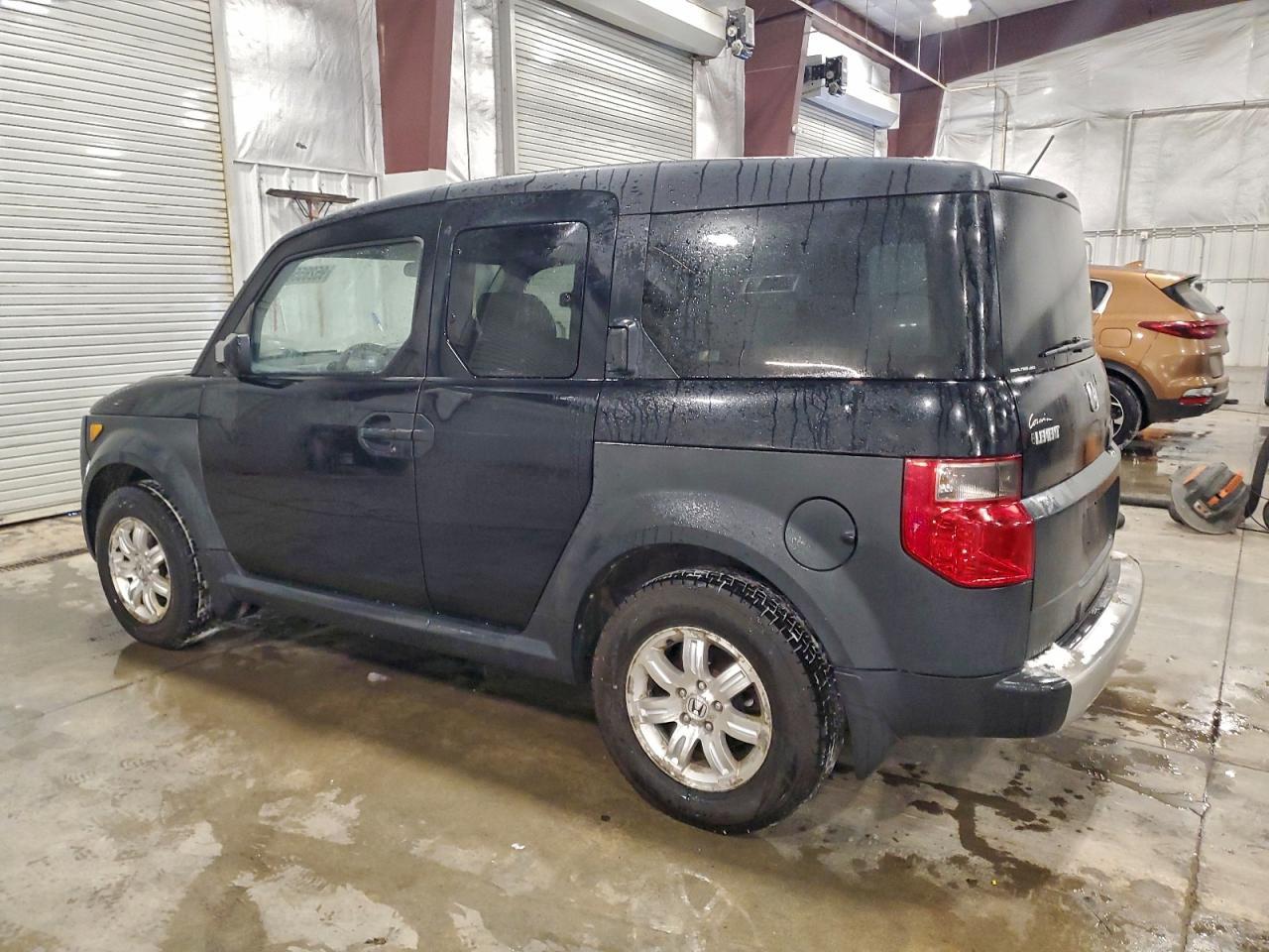 2005 Honda Element