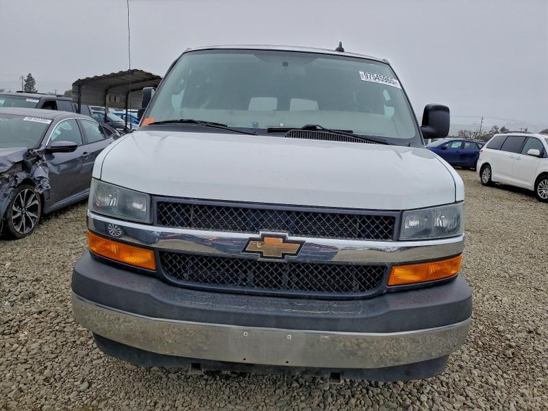 2018 Chevrolet Express G3500 lt