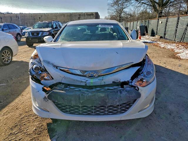 2013 Hyundai Sonata Hybrid