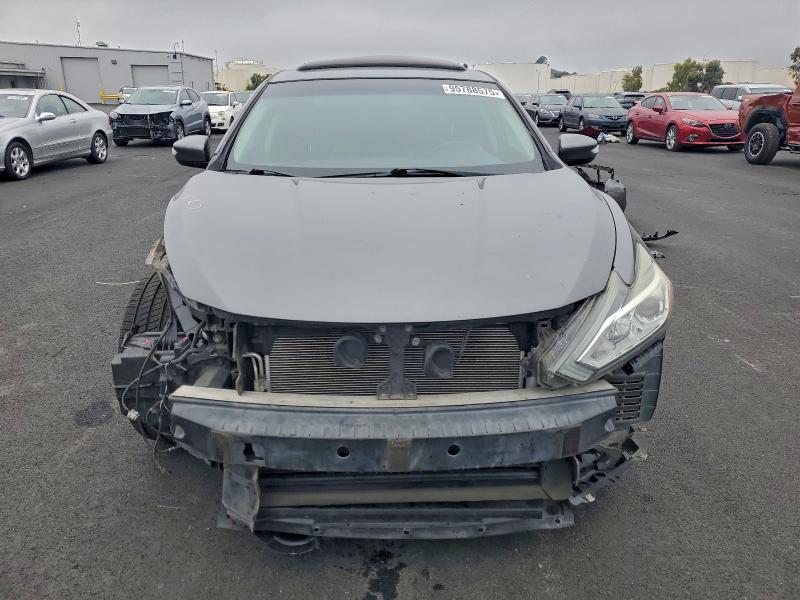 2017 Niss Altima 2.5