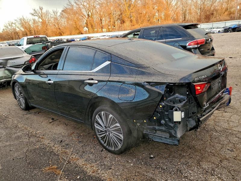 2023 Nissan Altima sl