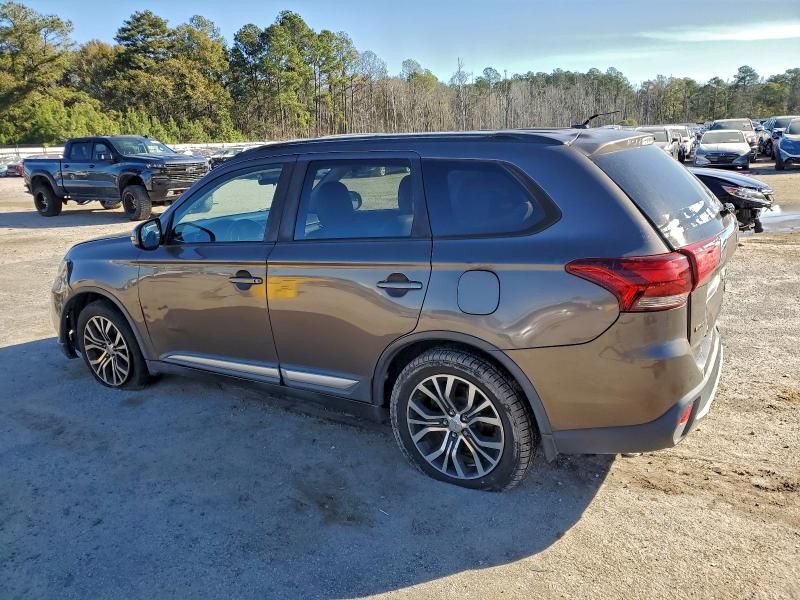 2016 Mitsubishi Outlander se