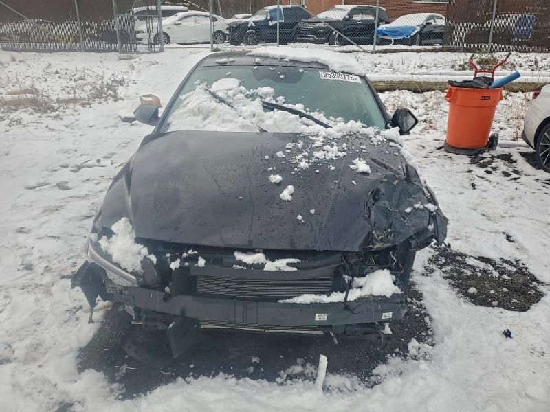 2024 Hyundai Elantra se