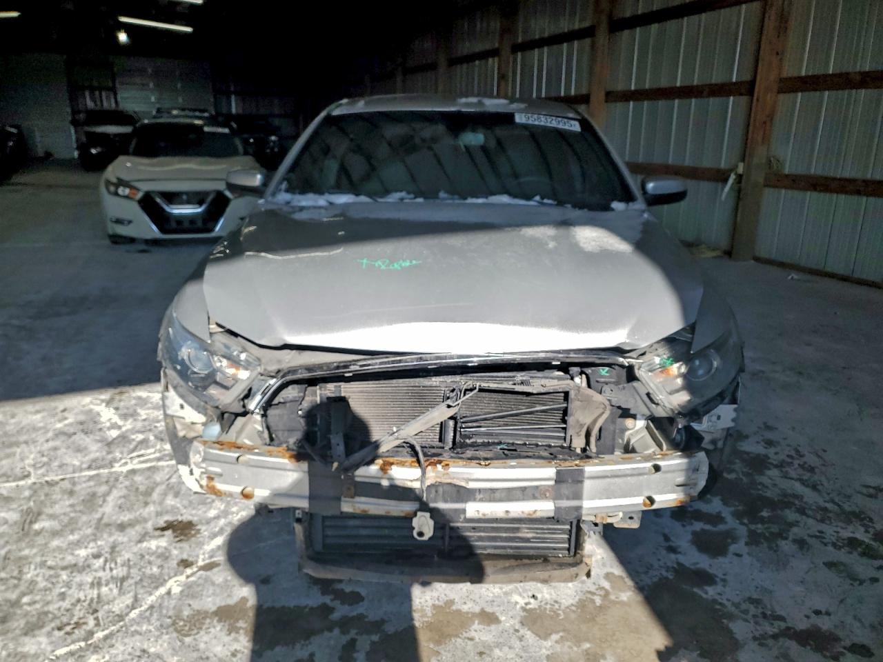 2017 Ford Taurus sel