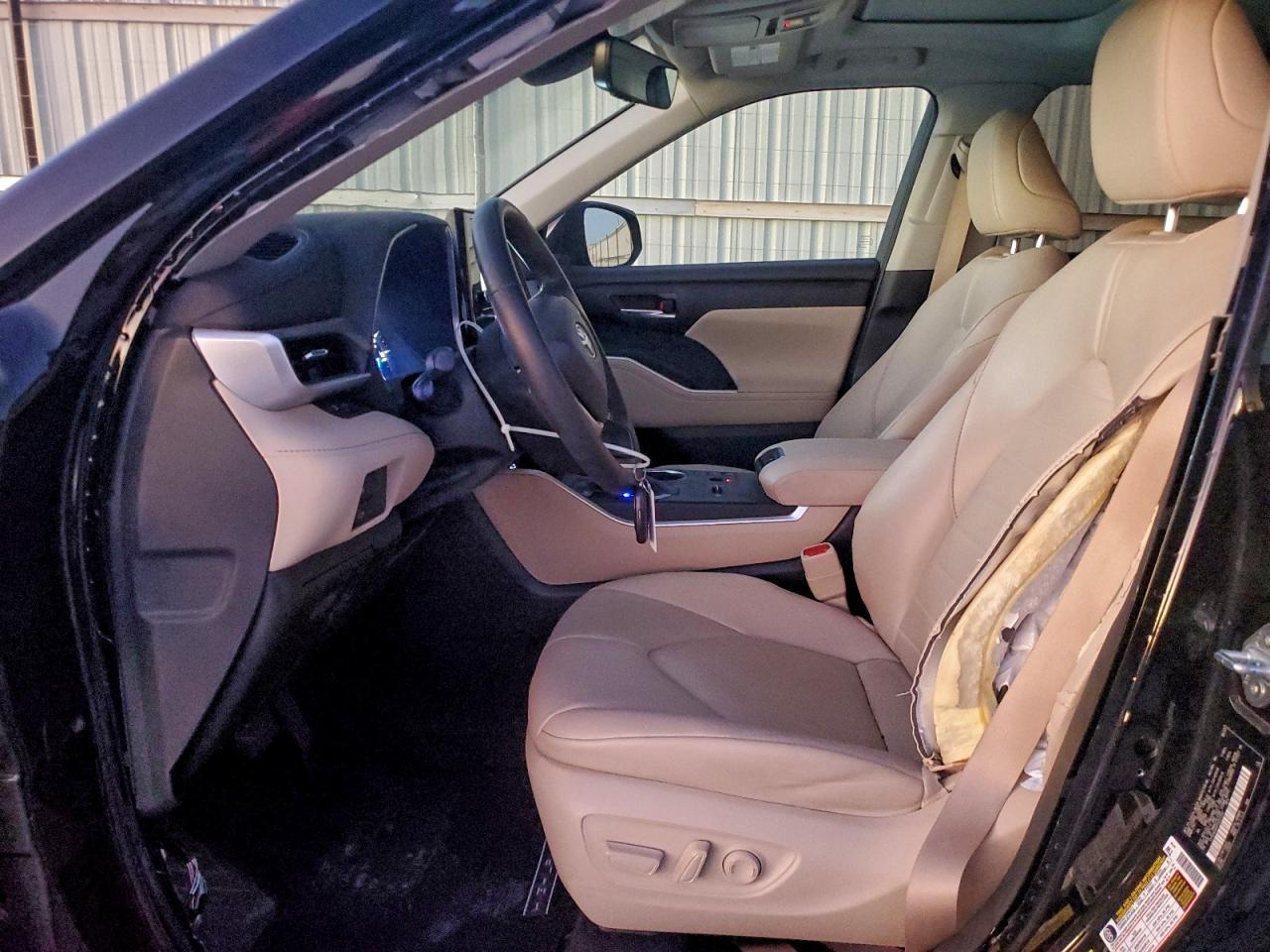 2023 Toyota Highlander Hybrid xle