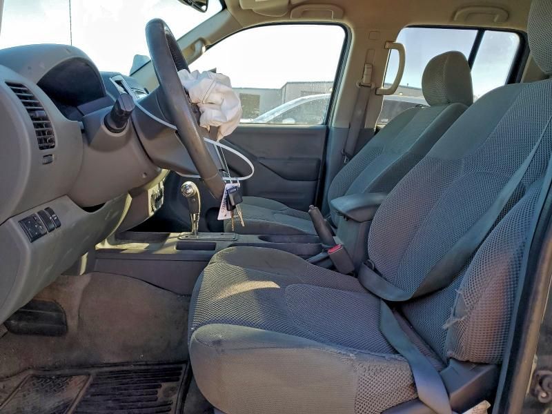 2017 Nissan Frontier s