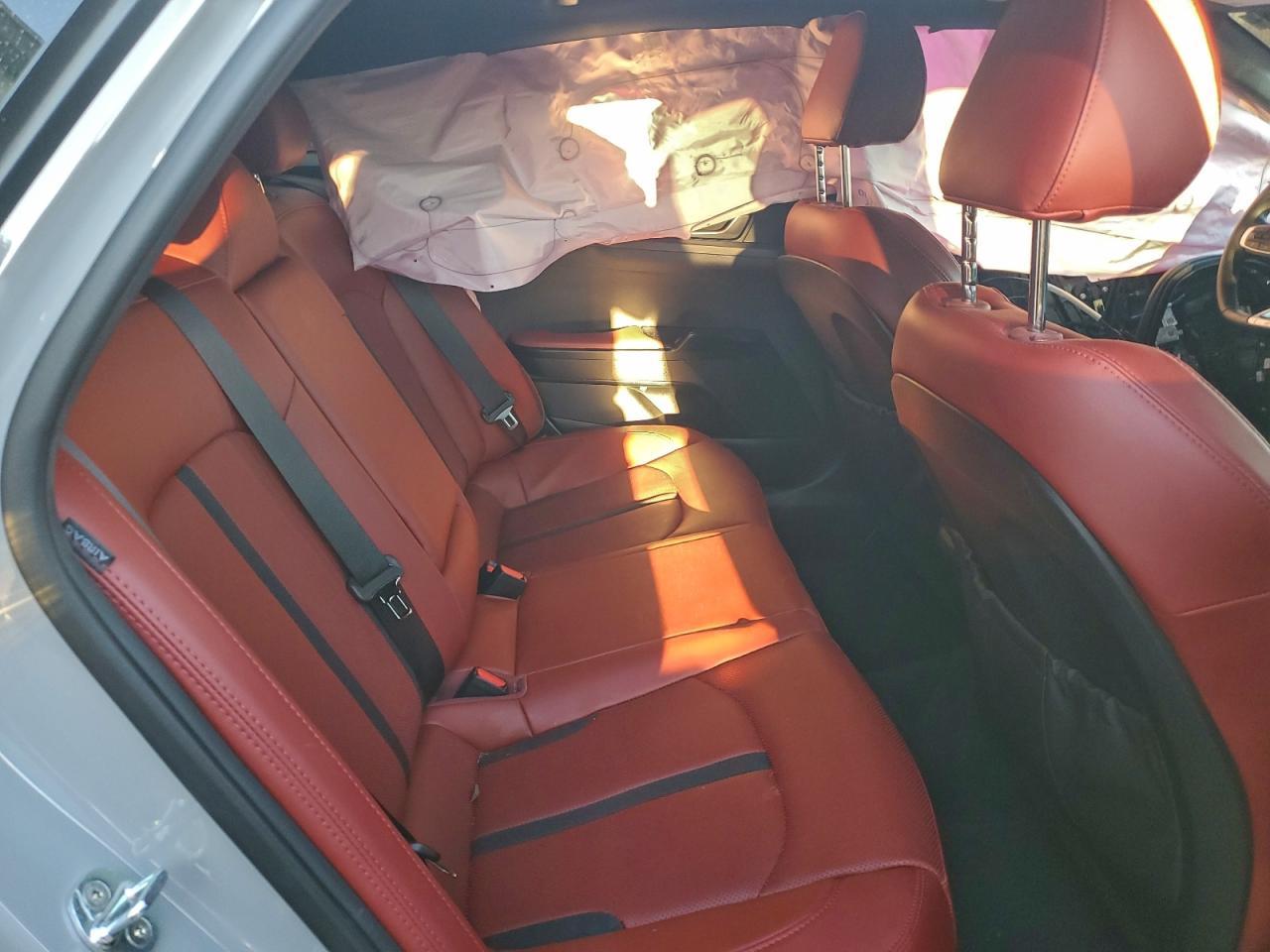 2022 KIA K5 gt Line