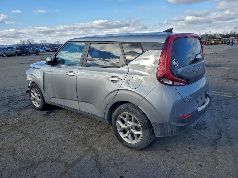 2022 KIA Soul lx