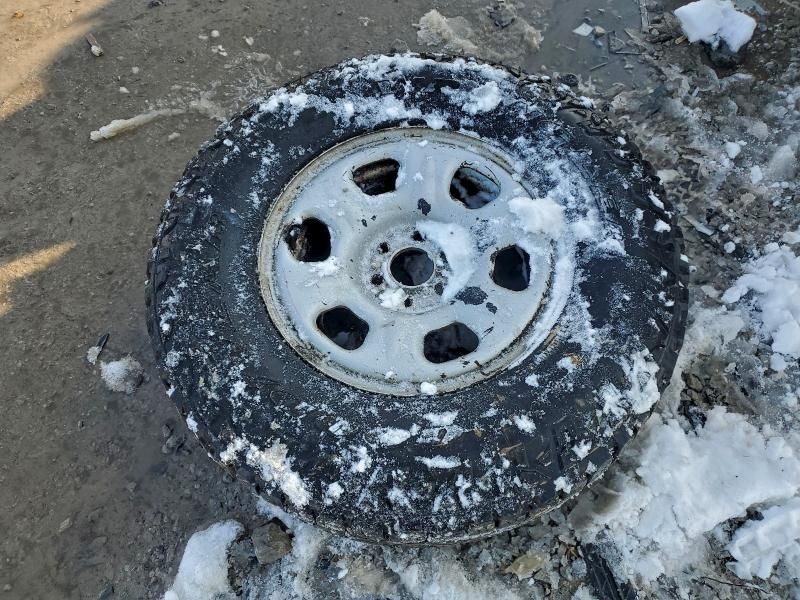 2012 Nissan Frontier s