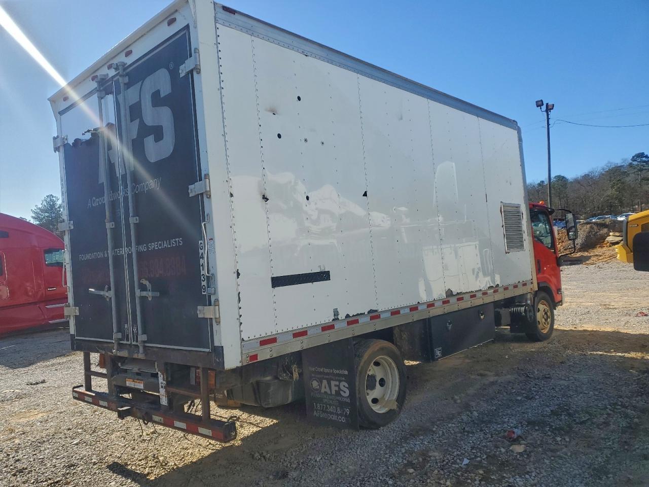2022 Isuzu NRR BOX Truck
