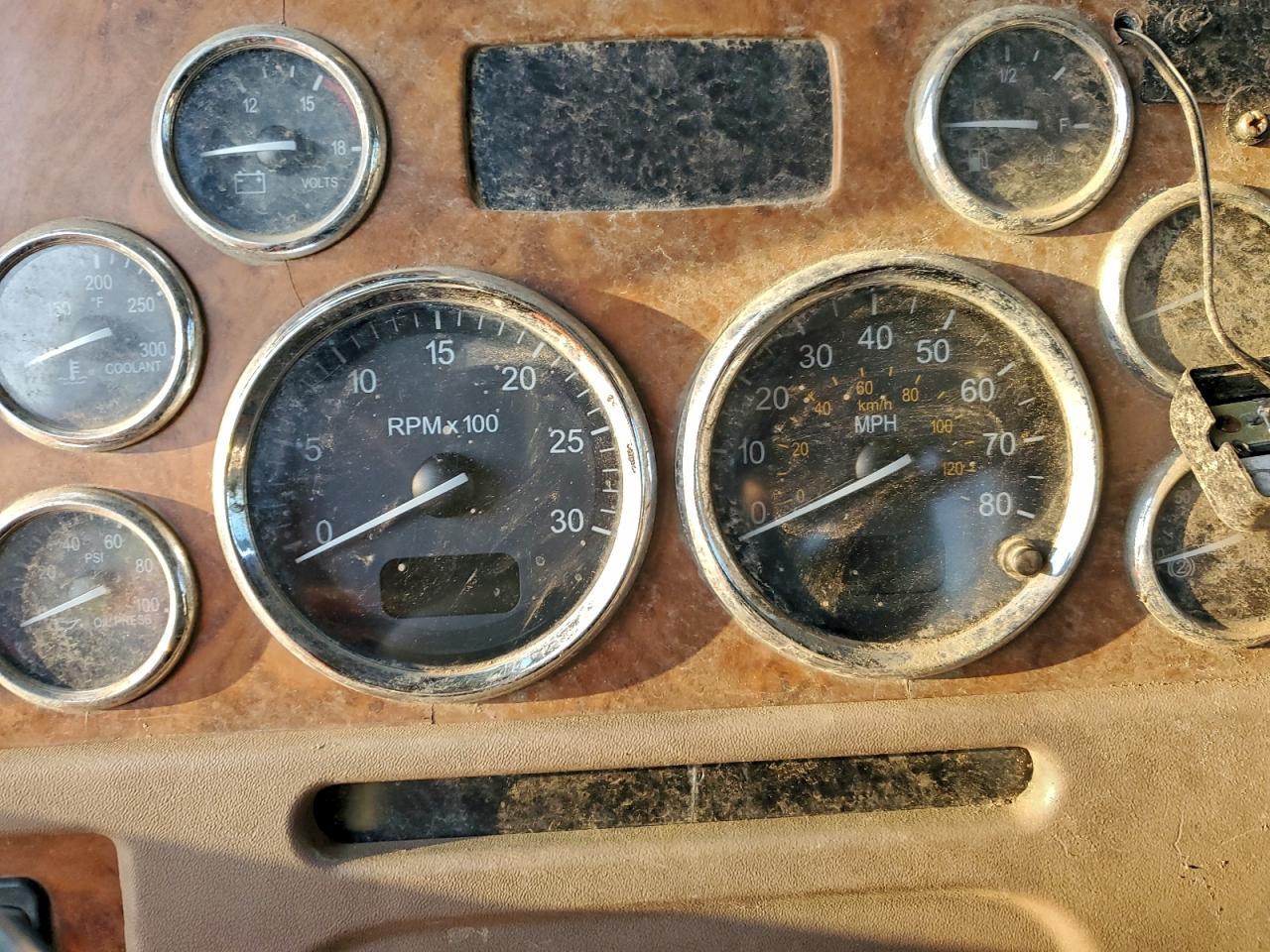 2007 Peterbilt 378 Semi Truck