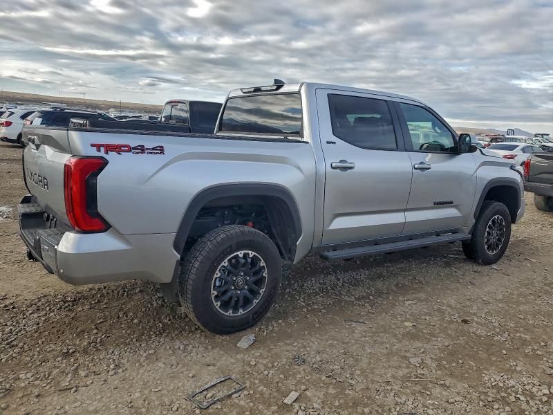 2025 Toyota Tundra Crewmax sr