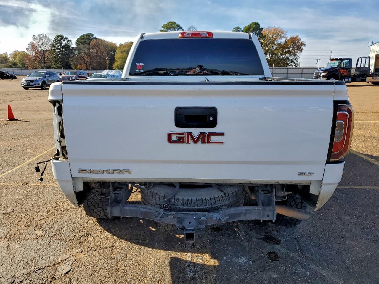 2018 GMC Sierra K1500 slt