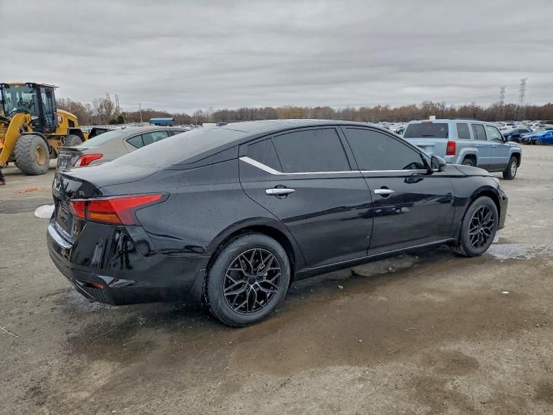 2023 Nissan Altima sl