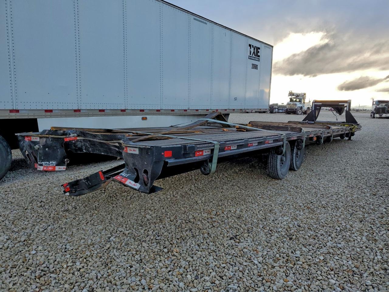 2025 Trail Maxx Gooseneck