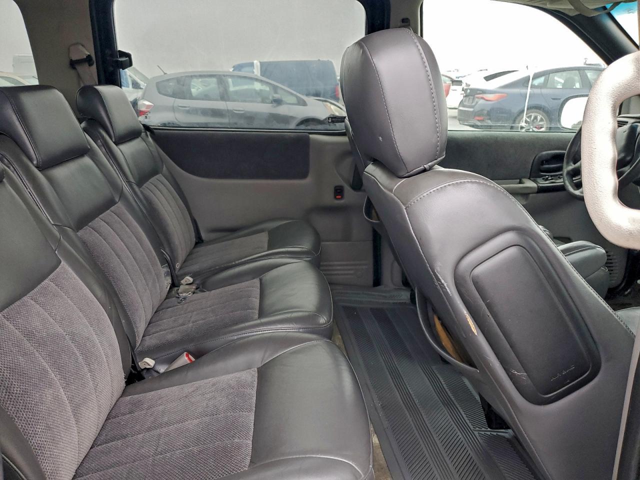 2001 Chevrolet Venture Luxury
