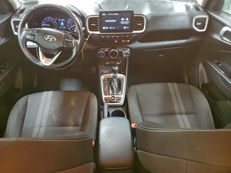 2022 Hyundai Venue sel