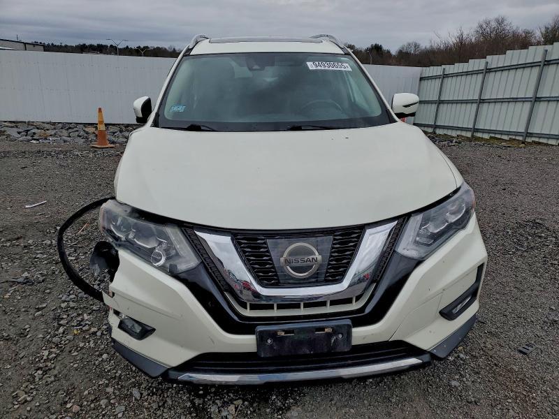 2017 Nissan Rogue sv