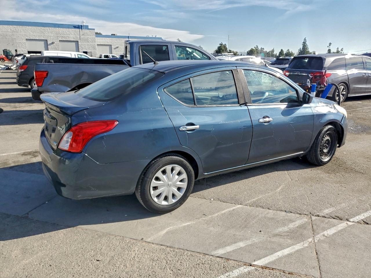 2016 Nissan Versa s