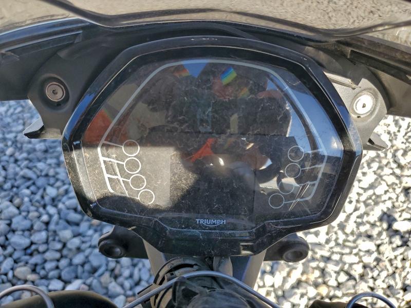 2024 Triumph Street Triple 765 r