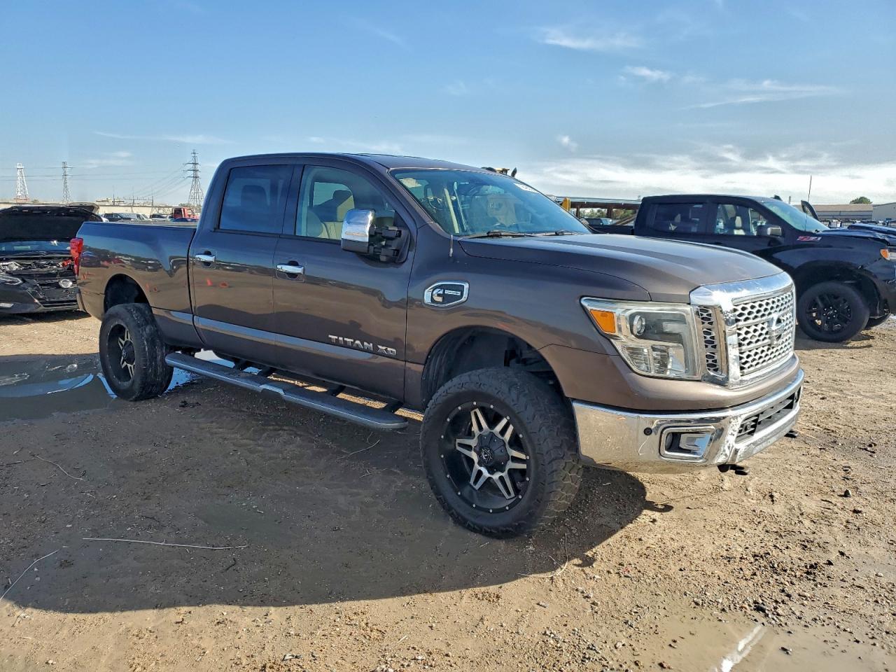 2016 Nissan Titan XD SL