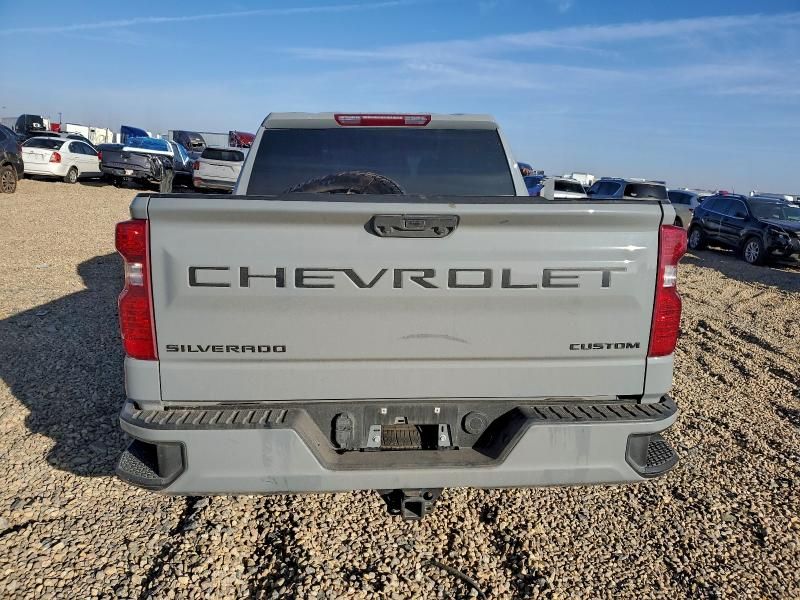 2024 Chevrolet Silverado K1500 Custom