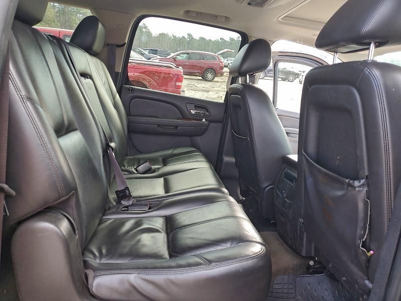 2011 Chevrolet Suburban K1500 lt