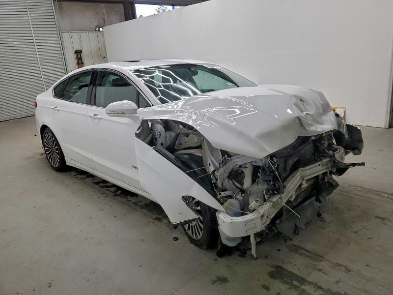 2017 Ford Fusion Titanium hev
