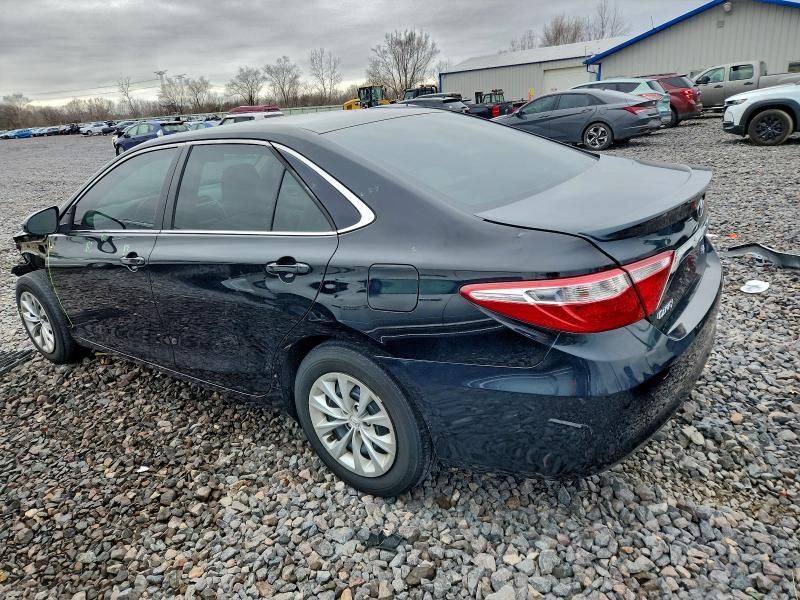 2016 Toyota Camry le